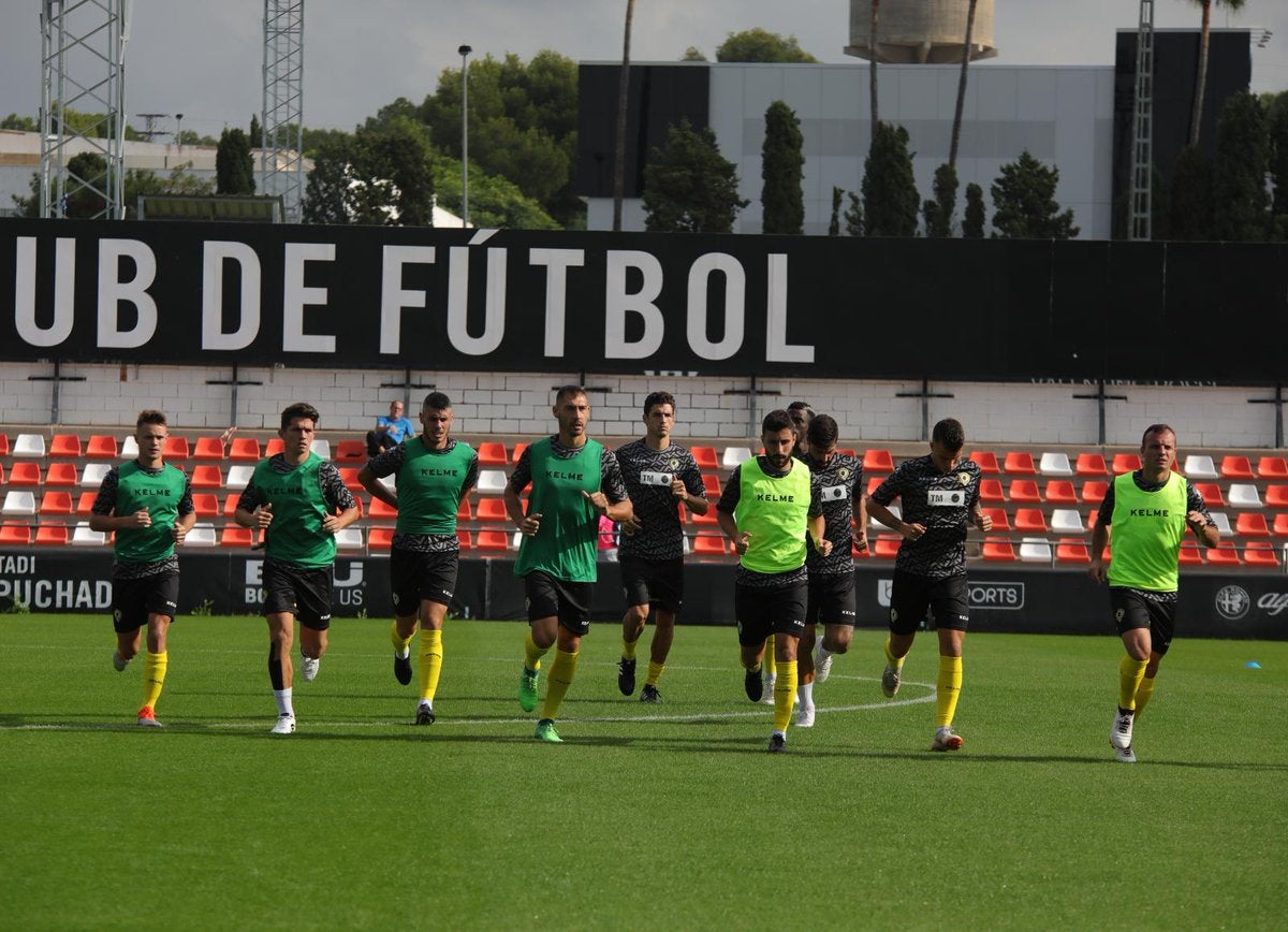 Marisa Gallo, sobre la polémica venta de entradas en el Mestalla-Hércules: "Roza lo surrealista, vamos a informar a la RFEF" Marisa Gallo, sobre la polémica venta de entradas en el Mestalla-Hércules: "Roza lo surrealista, vamos a informar a la RFEF"