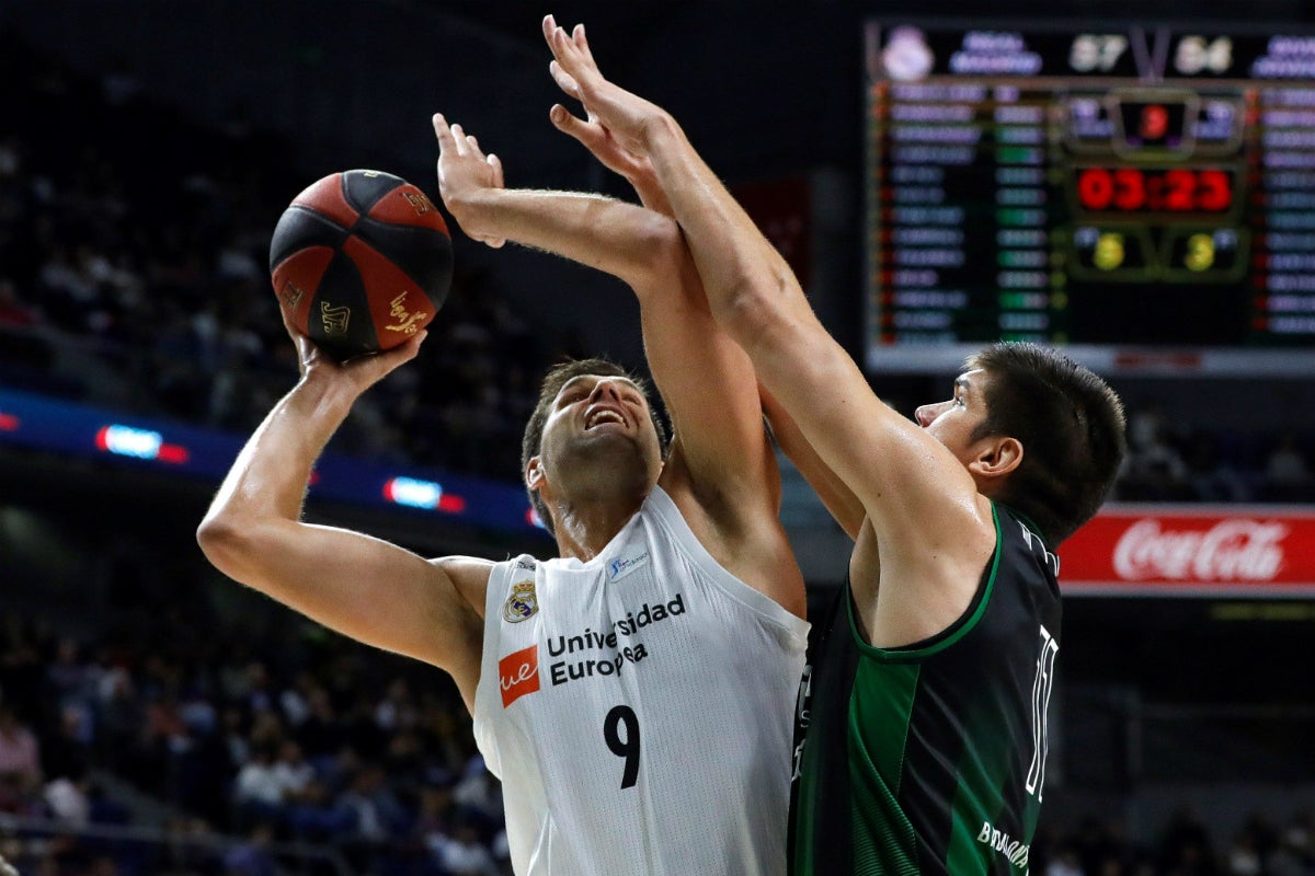 El Real Madrid reacciona a tiempo gracias a Campazzo y Deck y vence al Joventut El Real Madrid reacciona a tiempo gracias a Campazzo y Deck y vence al Joventut