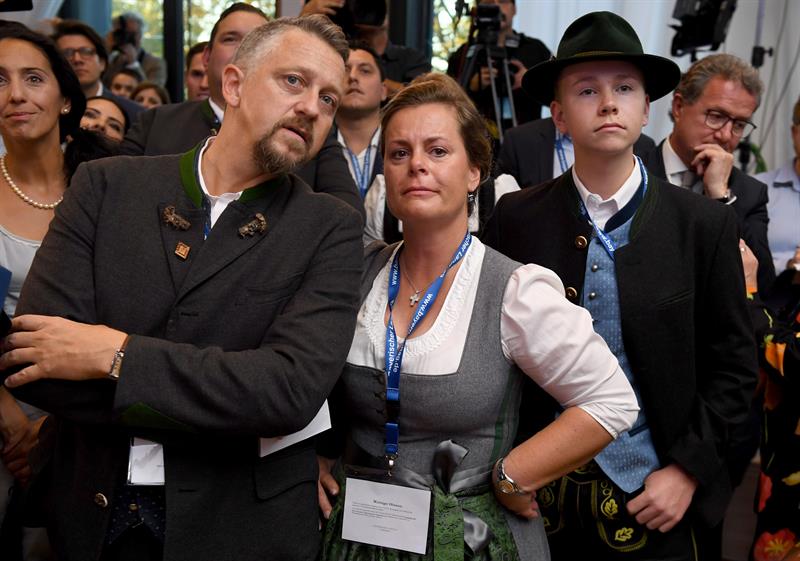 Baviera da otro golpe a los aliados de Merkel y relanza a los Verdes Baviera da otro golpe a los aliados de Merkel y relanza a los Verdes