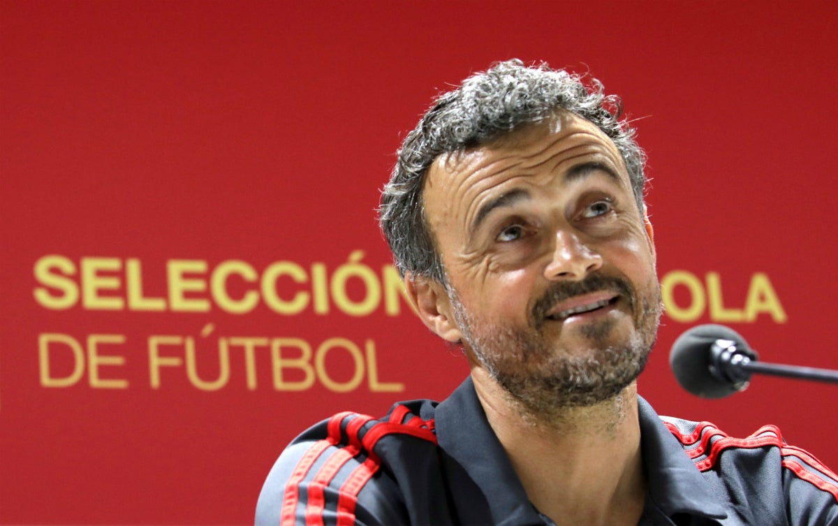 Luis Enrique: "Lo de Inglaterra lo tengo claro, pero el futuro no y hay muchos que quieren estar en la Selección" Luis Enrique: "Lo de Inglaterra lo tengo claro, pero el futuro no y hay muchos que quieren estar en la Selección"