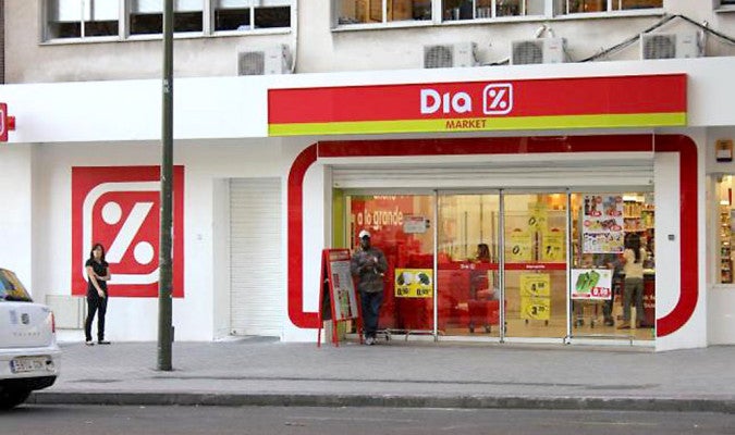 Dia anuncia un ERE de un máximo de 2.100 empleados Dia anuncia un ERE de un máximo de 2.100 empleados