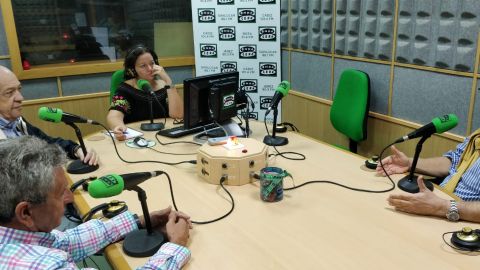 Debatimos sobre temas de actualidad de C&aacute;diz con nuestros amigos Juan Sales, Enrique Huguet y Paco Moya. Modera Carmen Pa&uacute;l.