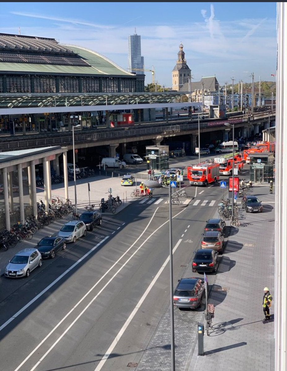 La Policía considera "bajo control" la situación tras un secuestro en la estación de tren de Colonia La Policía considera "bajo control" la situación tras un secuestro en la estación de tren de Colonia