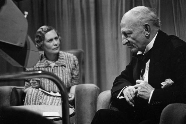 La historia de Hilda Matheson, la creadora los debates políticos y las tertulias literarias en la radio La historia de Hilda Matheson, la creadora los debates políticos y las tertulias literarias en la radio