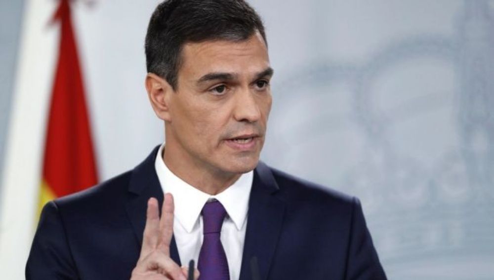 laSexta Noticias (16-10-18) Pedro Sánchez tacha de "deslealtad" el viaje de Pablo Casado a Bruselas para criticar los PGE españoles