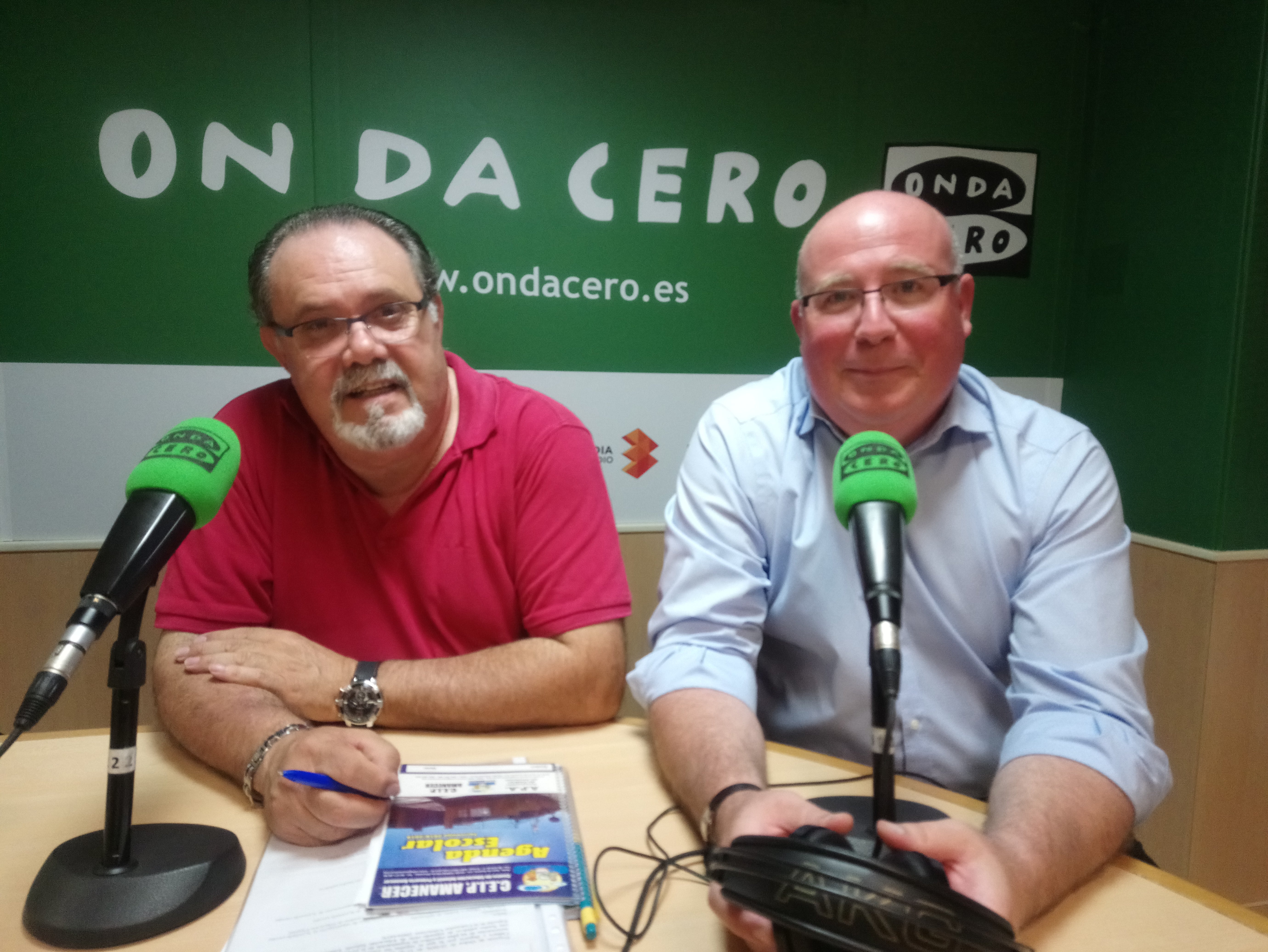 "Exigimos a la Consellería un plan para recuperar las horas de clase perdidas por la falta de profesores" "Exigimos a la Consellería un plan para recuperar las horas de clase perdidas por la falta de profesores"