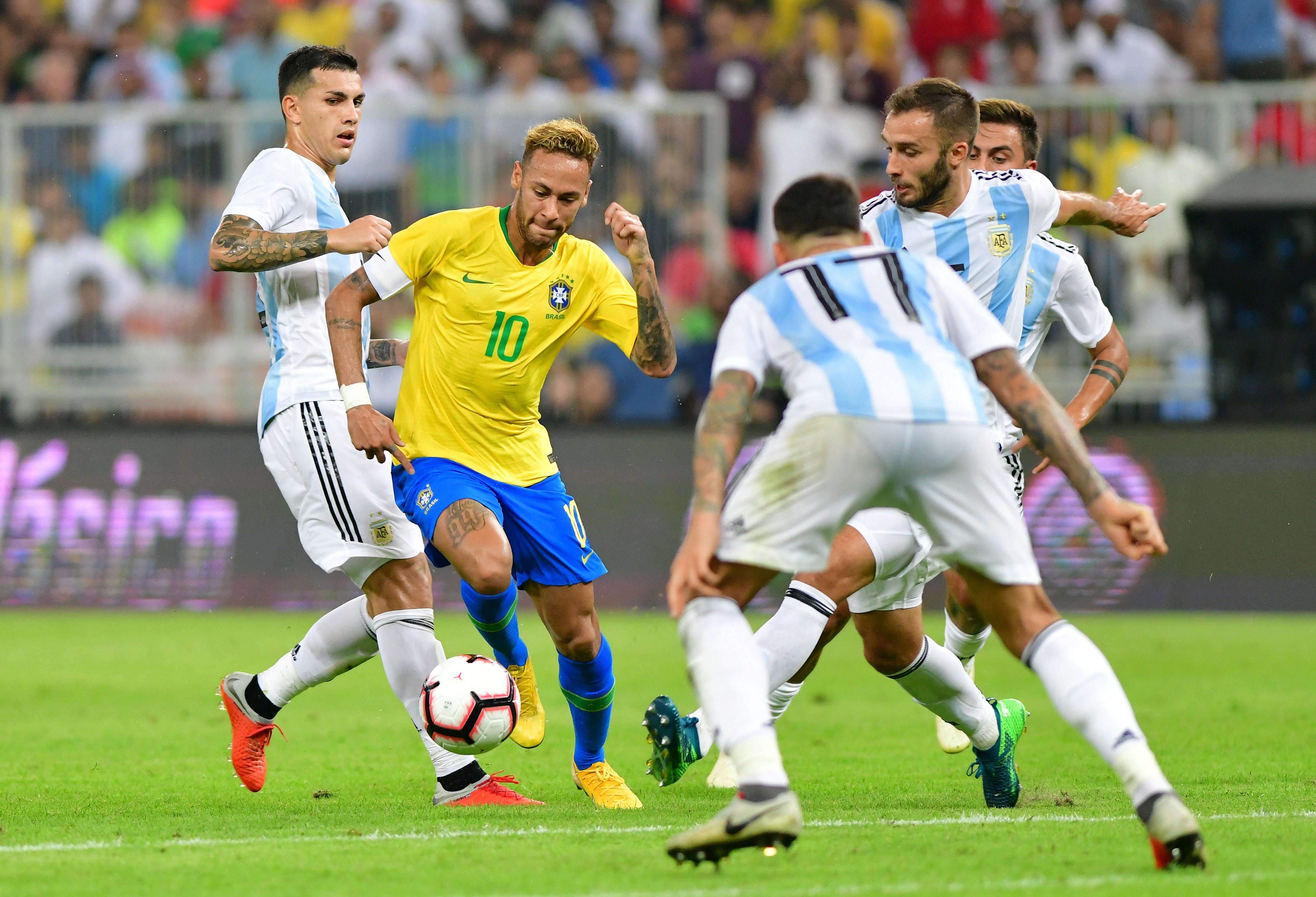 Miranda rescata a Brasil en el descuento en un gris 'Clásico' ante Argentina Miranda rescata a Brasil en el descuento en un gris 'Clásico' ante Argentina