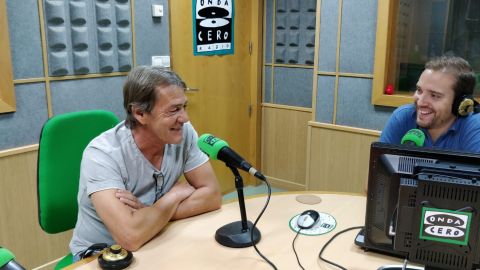 Hoy Jos&eacute; Antonio Rivas cuenta en los estudios con el m&iacute;tico jugador Pepe Mej&iacute;as, quien nos habla de su trayectoria deportiva.