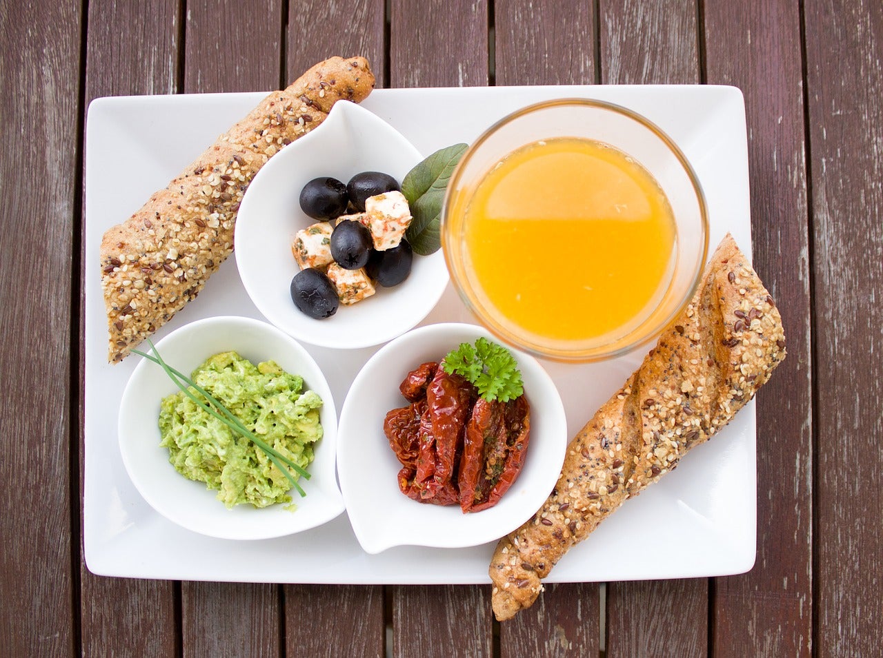 Tertulia de médicos: ¿Qué debemos desayunar? Tertulia de médicos: ¿Qué debemos desayunar?