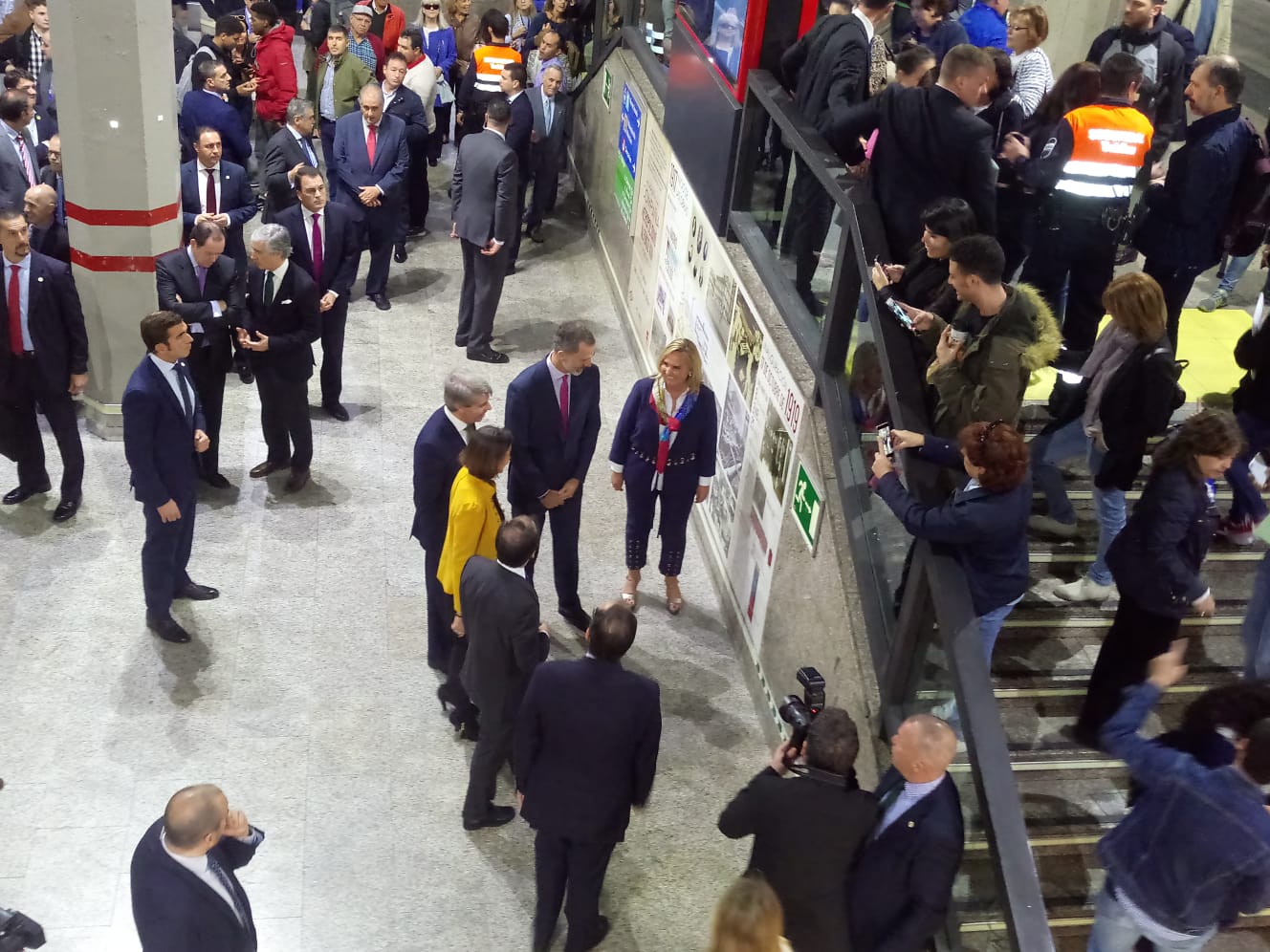 El Rey se sube al Metro para dar el 'pistoletazo' de salida a la conmemoración de su centenario El Rey se sube al Metro para dar el 'pistoletazo' de salida a la conmemoración de su centenario