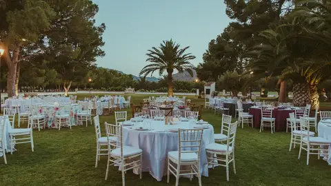 La finca 'El Romeral', con el servicio de Catering Ya, ofrece un marco insuperable para la celebración de tu boda. SITUADA EN EL ANTIGUO CAMINO DE EL HONDÓN