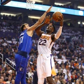 Luka Doncic, en acción ante los Suns Luka Doncic, en acción ante los Suns