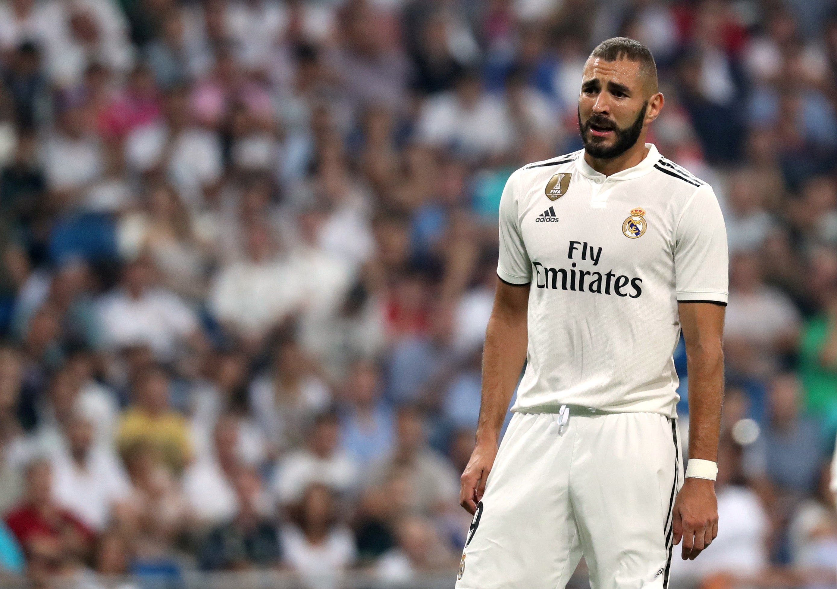 Tres detenidos en una investigación en Francia sobre el entorno de Benzema Tres detenidos en una investigación en Francia sobre el entorno de Benzema