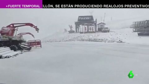 Vuelos desviados, autov&iacute;as sin visibilidad, monta&ntilde;as llenas de nieve: el gran temporal llega tambi&eacute;n a Andaluc&iacute;a