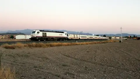 TRENHOTEL GRANADA BARCELONA TRENHOTEL GRANADA BARCELONA