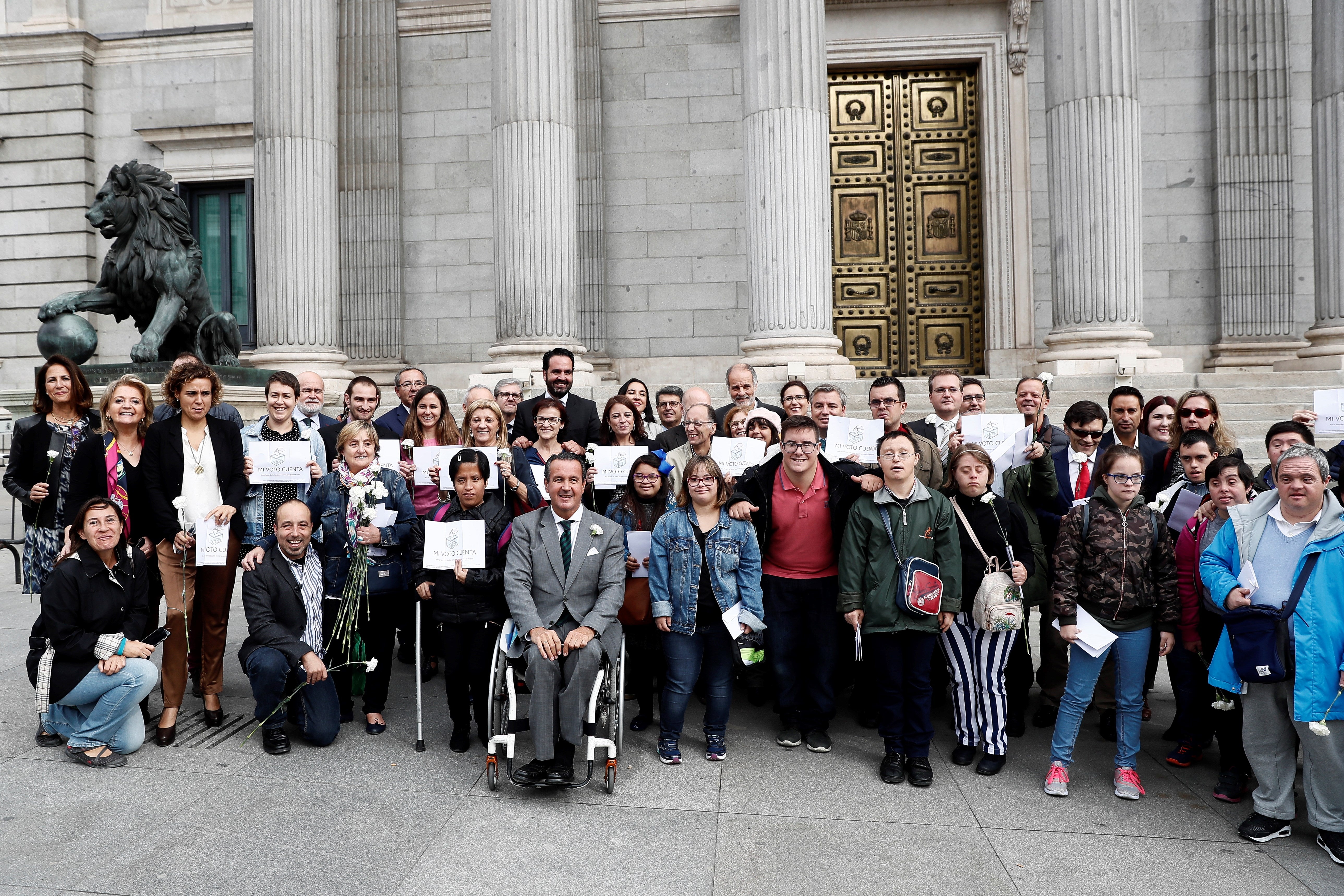 El Congreso aprueba por unanimidad la reforma que permite votar a discapacitados intelectuales, que pasa al Senado El Congreso aprueba por unanimidad la reforma que permite votar a discapacitados intelectuales, que pasa al Senado