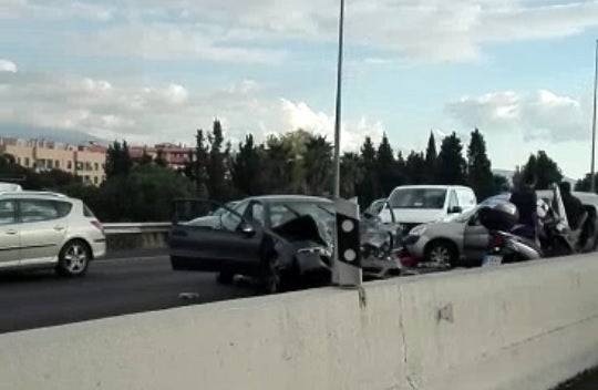 Vídeo de la colisión múltiple registrado en la A-44 Vídeo de la colisión múltiple registrado en la A-44