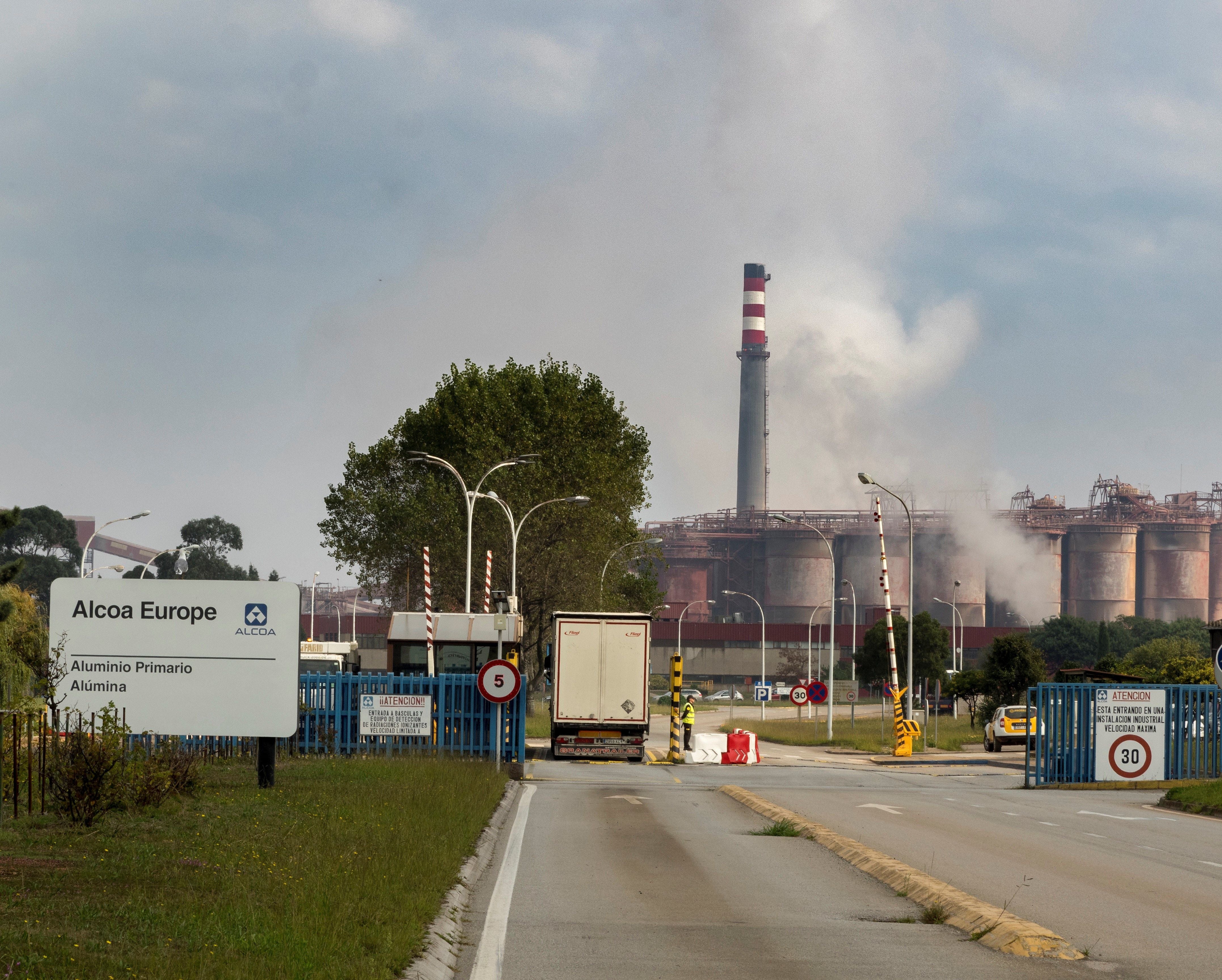 Sindicatos y Xunta dicen que el estatuto de la energía llega tarde Sindicatos y Xunta dicen que el estatuto de la energía llega tarde