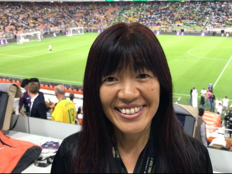 La primera periodista que ha logrado cubrir un partido en un estadio de Arabia Saudí La primera periodista que ha logrado cubrir un partido en un estadio de Arabia Saudí