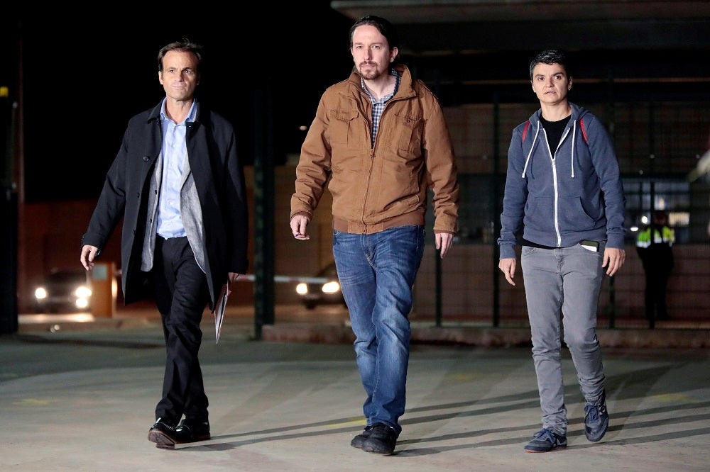 Pablo Iglesias insta a Pedro Sánchez "a moverse" tras su reunión con Junqueras Pablo Iglesias insta a Pedro Sánchez "a moverse" tras su reunión con Junqueras