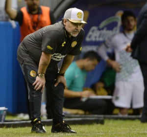 Maradona, en un partido de los Dorados de Sinaloa Maradona, en un partido de los Dorados de Sinaloa