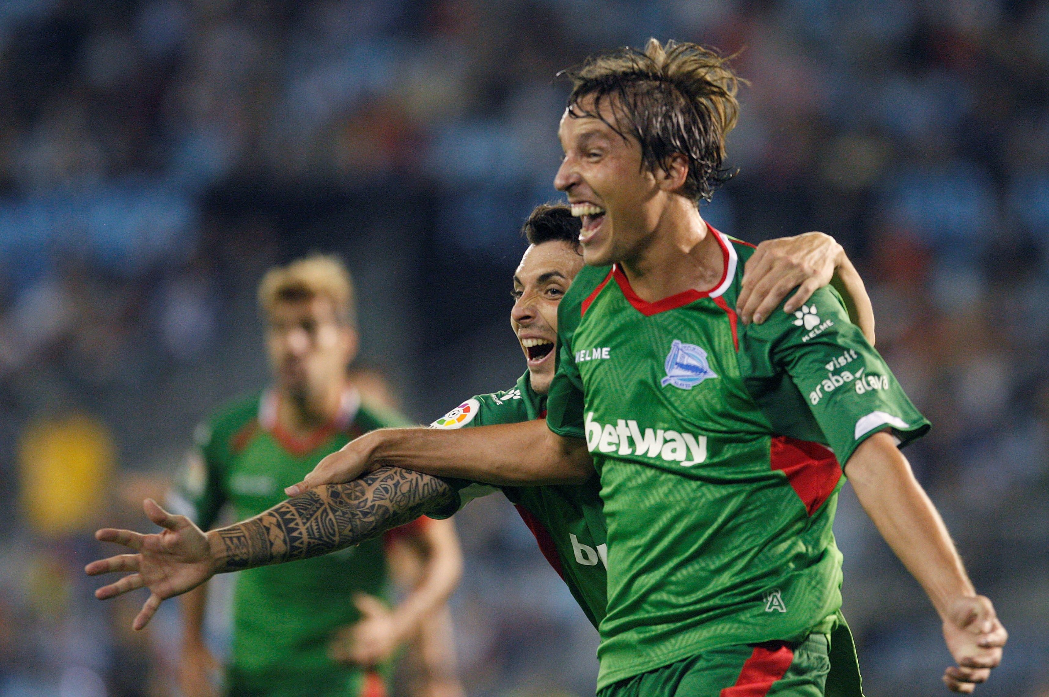 El Alavés duerme líder de LaLiga tras tomar Balaídos El Alavés duerme líder de LaLiga tras tomar Balaídos