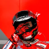 Jorge Lorenzo durante los entrenamientos libres del GP de Japón Jorge Lorenzo durante los entrenamientos libres del GP de Japón