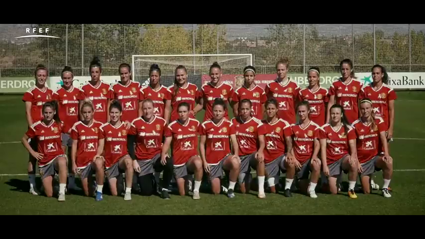 Las internacionales de las selecciones españolas se suman a la campaña contra el cáncer de mama Las internacionales de las selecciones españolas se suman a la campaña contra el cáncer de mama