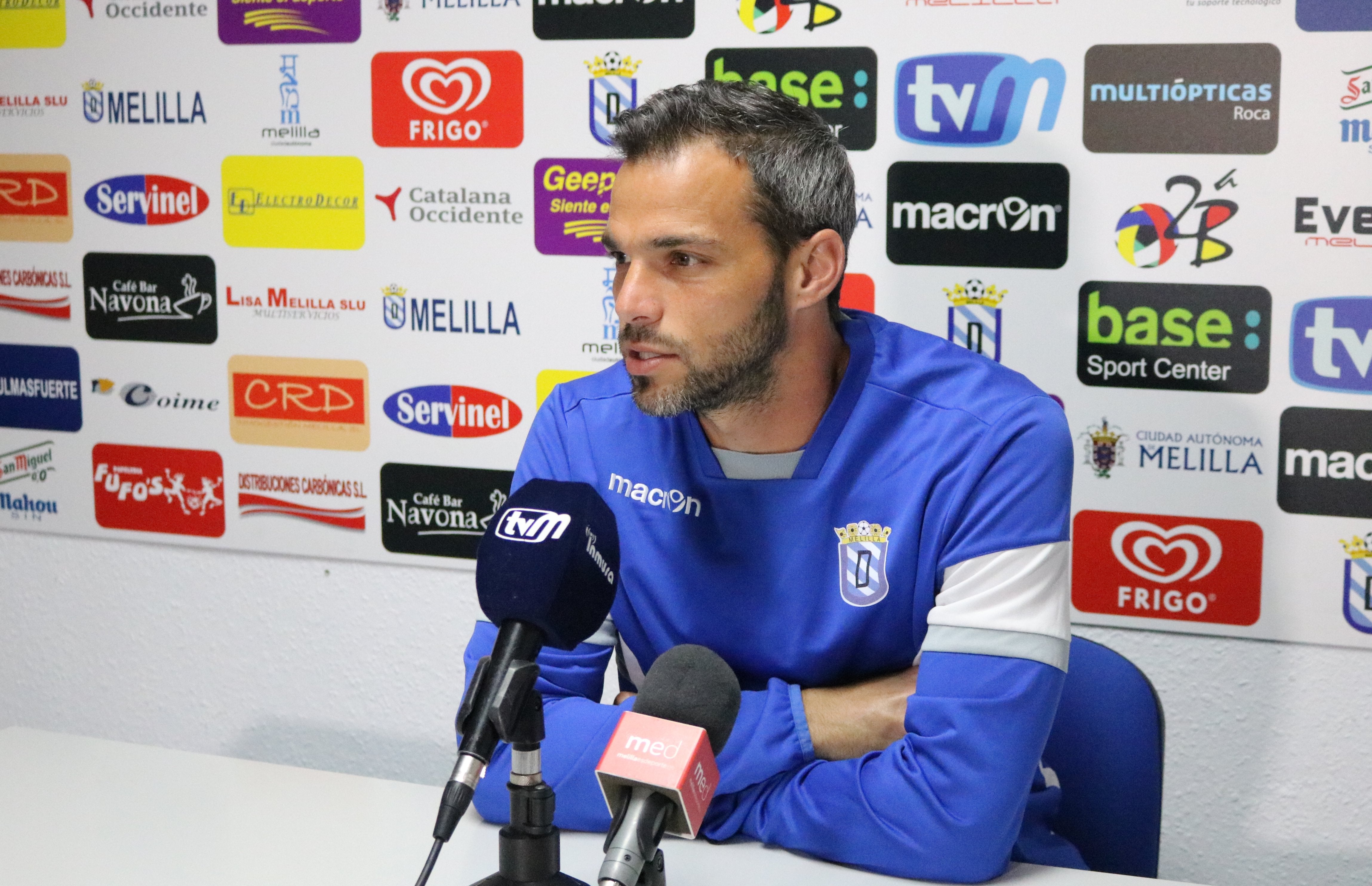 Ricardo Segura, del Melilla: "Mi novia siempre me dijo que iba a acabar jugando en el Bernabéu" Ricardo Segura, del Melilla: "Mi novia siempre me dijo que iba a acabar jugando en el Bernabéu"