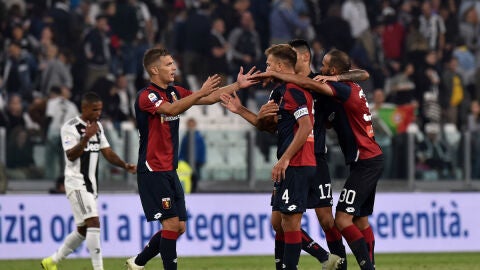 El G&eacute;nova celebra un gol ante la Juventus