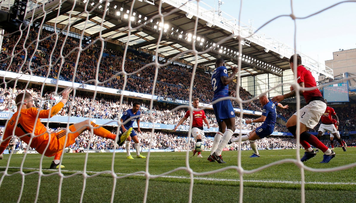 Barkley da al Chelsea el empate ante el Manchester United en el minuto 96 Barkley da al Chelsea el empate ante el Manchester United en el minuto 96