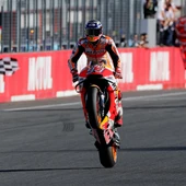 Marc Márquez celebra su séptimo título de motociclismo Marc Márquez celebra su séptimo título de motociclismo