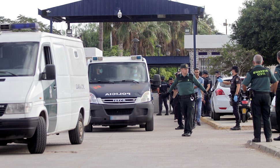 Los cuerpos policiales también sufren la noche oscura del alma Los cuerpos policiales también sufren la noche oscura del alma