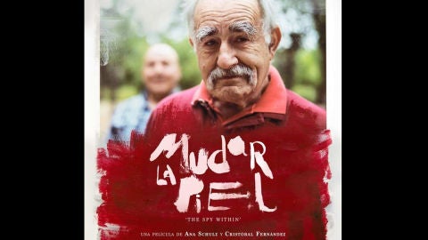 Presenta el documental 'Mudar la piel'