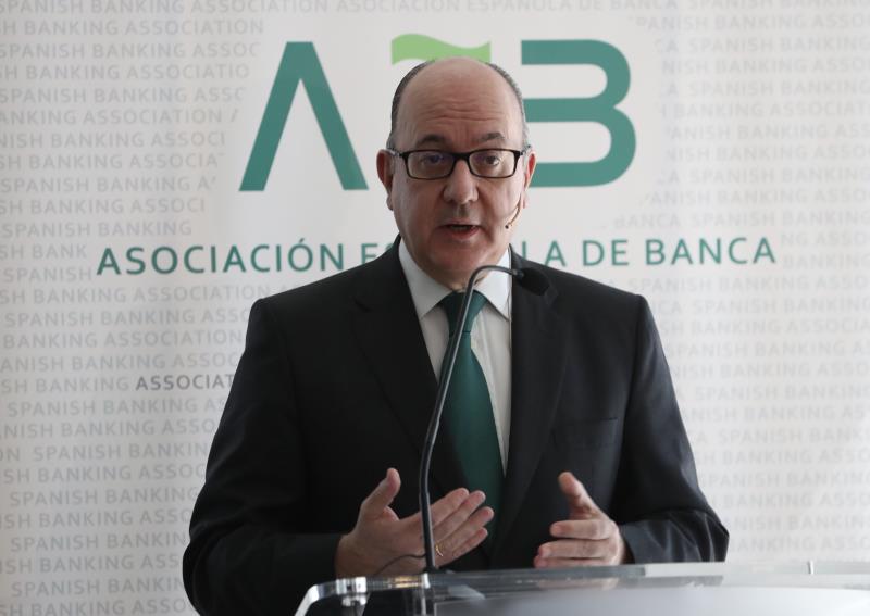 Roldán sostiene que un impuesto a la banca no solucionará el problema de las pensiones Roldán sostiene que un impuesto a la banca no solucionará el problema de las pensiones