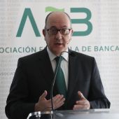 El presidente de la Asociación Española de Banca (AEB), José María Roldán