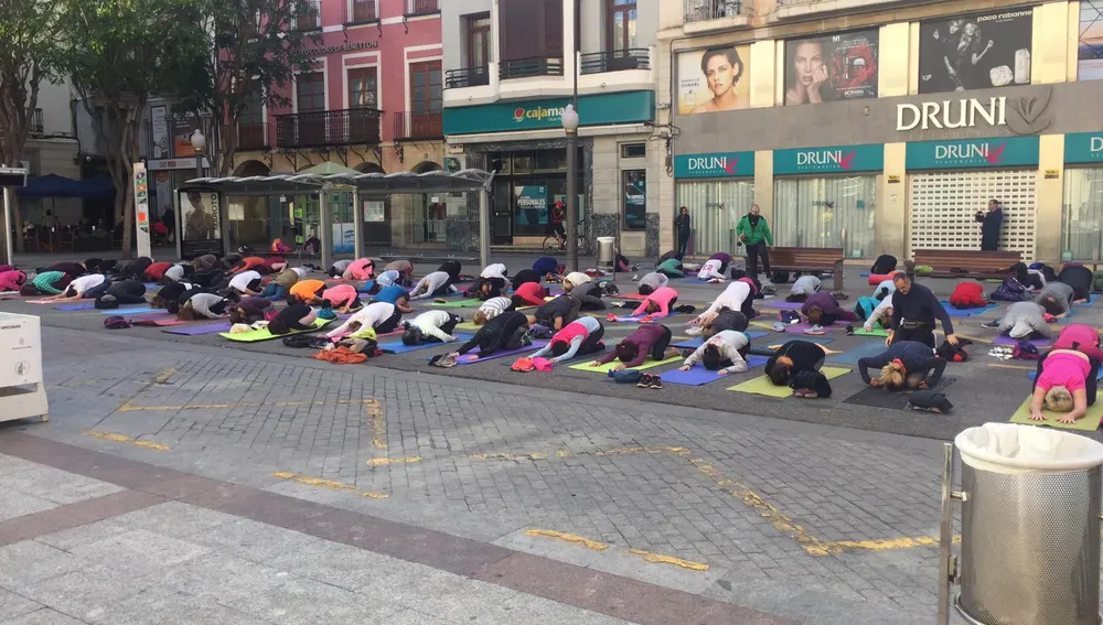 Yoga Yoga