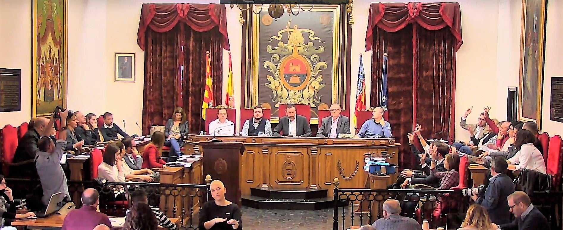 El PP de Elche saca adelante pedir la recuperación del Distrito único educativo y defender la libre elección de centro El PP de Elche saca adelante pedir la recuperación del Distrito único educativo y defender la libre elección de centro