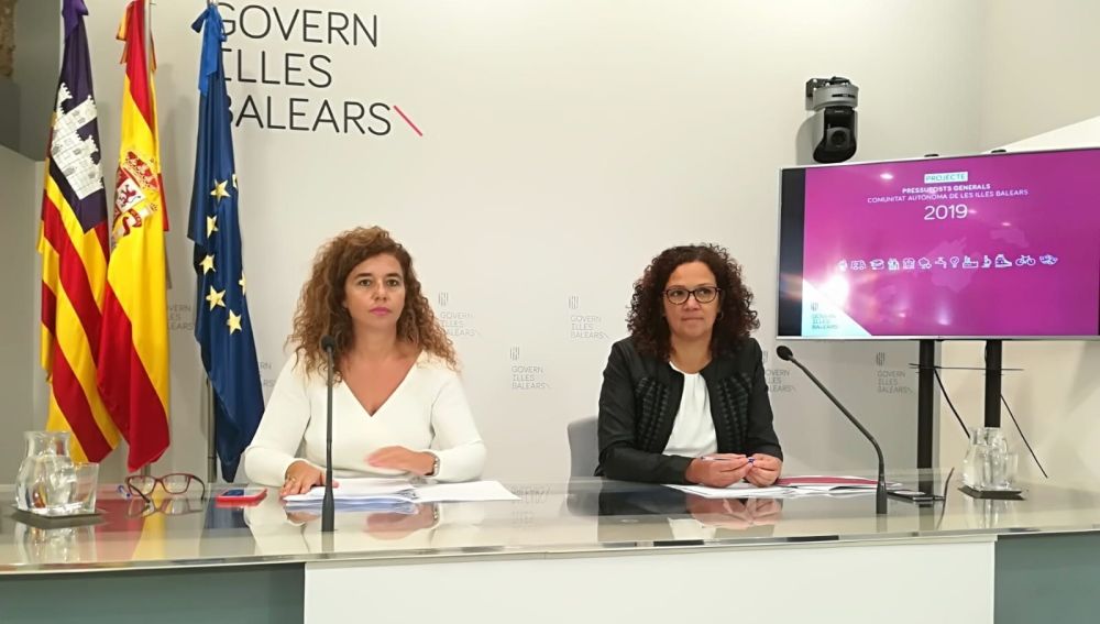 Pilar Costa y Catalina Cladera en la presentación de los Presupuestos de Baleares de 2019