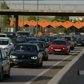 Las constructoras proponen peajes para terminar con los atascos en las ciudades de Madrid y Barcelona Las constructoras proponen peajes para terminar con los atascos en las ciudades de Madrid y Barcelona