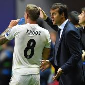Kroos, con Julen Lopetegui en un partido del Madrid