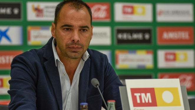 "Del Elche me quedo con la responsabilidad que me dio para devolverlo al fútbol profesional" "Del Elche me quedo con la responsabilidad que me dio para devolverlo al fútbol profesional"