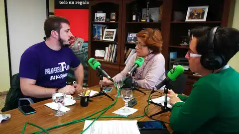 Adrián Arias, Carmen Moreno y Ana Fierro "Gijón en la Onda" desde la sede de la Unión de Comerciantes del Principado