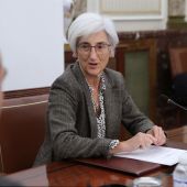 La fiscal general del Estado, María José Segarra, en una reunión