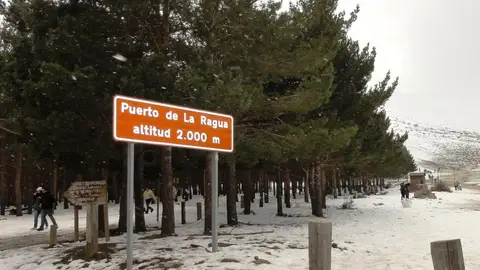 Puerto de la Ragua Primeras nieves en Sierra Nevada