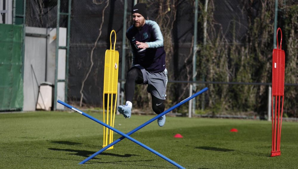 Messi, durante el entrenamiento del Barcelona