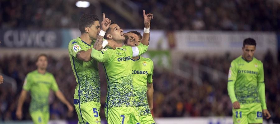 Sergio León celebra su gol con el Real Betis Sergio León celebra su gol con el Real Betis