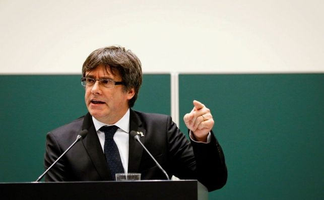 La tertulia: Golpe a Puigdemont desde Estrasburgo La tertulia: Golpe a Puigdemont desde Estrasburgo