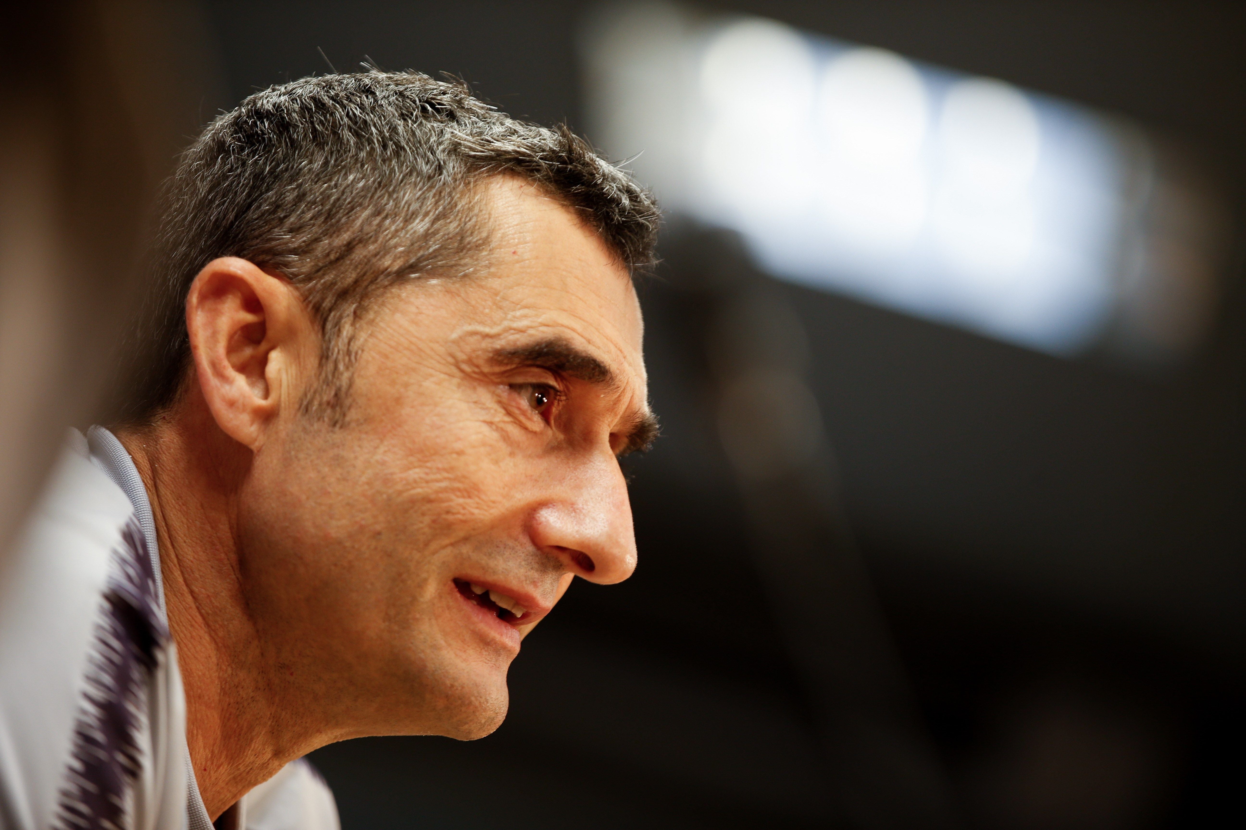 Valverde: "¿Solari? Cada entrenador elige el lenguaje que cree conveniente para motivar a su equipo" Valverde: "¿Solari? Cada entrenador elige el lenguaje que cree conveniente para motivar a su equipo"