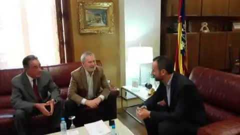 Juan Bautista Riera, Jose Antonio Gisbert y Carlos González Juan Bautista Riera, Jose Antonio Gisbert y Carlos González